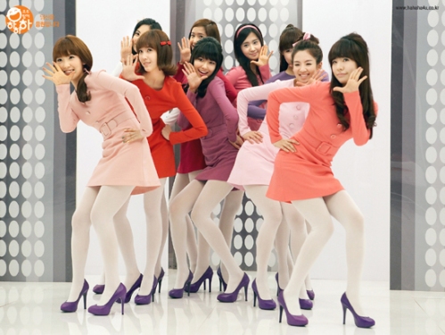ألبوم صور فرقة البنات الكورية Girls’ Generation مع تقرير عنهم ...... 200904013_hahas01